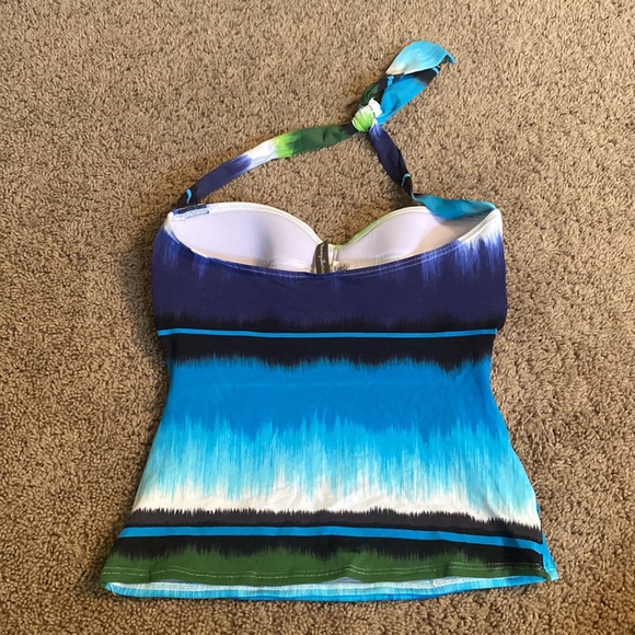 Tommy Bahama size medium padded tankini top - Picture 2 of 6